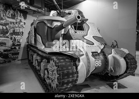 Bovington.Dorset.Vereinigtes Königreich.25. Februar 2024.ein Panzer mit M3 Grant aus dem Zweiten Weltkrieg ist im Tank Museum in Dorset zu sehen Stockfoto