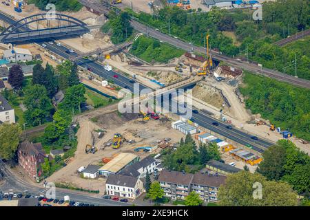 Luftaufnahme, Brückenbau über die Autobahn- und Eisenbahnstrecke A42, Cranger Straße am Autobahnkreuz Herne, Baukau-West, Herne, Ruhrgebiet, Nord Stockfoto