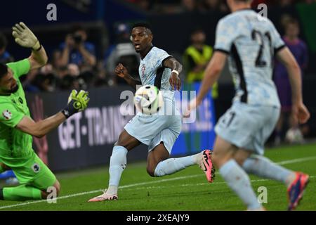 Nelson Semedo (Portugal) während des Spiels zur UEFA Euro 2024 zwischen Georgia 2-0 Portugal in der Arena AufSchalke am 26. Juni 2024 in Gelsenkirchen. Quelle: Maurizio Borsari/AFLO/Alamy Live News Stockfoto