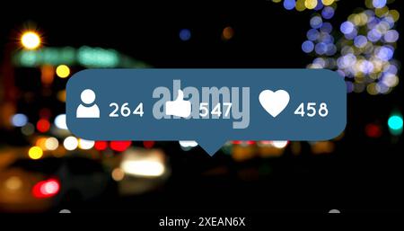 Bild von Profil-, Herz- und Like-Symbolen mit zunehmender Zahl über Objektivfackeln bei Nacht Stockfoto