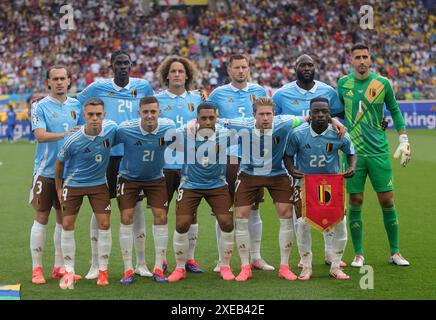 Stuttgart, Deutschland. Juni 2024. Belgische Spieler posieren für ein Gruppenfoto vor dem Gruppenspiel der UEFA Euro 2024 in der Gruppe E zwischen Belgien und der Ukraine am 26. Juni 2024 in Stuttgart. Quelle: Philippe Ruiz/Xinhua/Alamy Live News Stockfoto