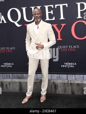 New York City, USA. Juni 2024. Djimon Hounsou besuchte die New Yorker Premiere „A Quiet Place: Day One“ am 26. Juni 2024 am AMC Lincoln Square in New York City, NY © Steven Bergman/AFF-USA. COM Credit: AFF/Alamy Live News Stockfoto