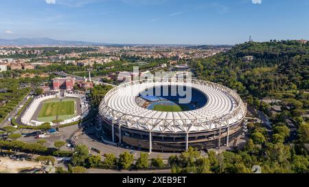 Wunderschöner Blick auf die Drohne über dem Olympiastadion in Rom, Italien Stockfoto