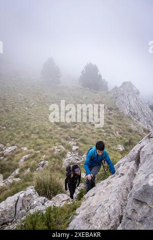 Aufsteigen auf den Sporn von Xaragal De Sa Camamilla Stockfoto