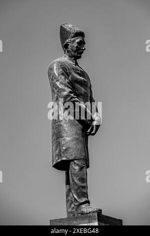 20-Dez-2009 Schwarzweißfoto der Statue von Parsi-Dinshaw Edulji Wacha-1844 in Churchgate Mumbai Maharashtra INDIEN Stockfoto