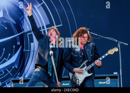 Oslo 20240626. Die schwedische Band Europe, hier mit Sänger Joey Tempest und Gitarrist John Norum, veranstaltet am Mittwochnachmittag ein Konzert beim Tons of Rock Festival in Ekebergsletta in Oslo. Foto: Cornelius Poppe / NTB Stockfoto