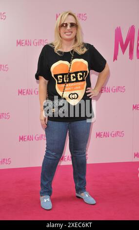 London, Großbritannien. Juni 2024. Rebell Wilson bei der Pressenacht „Mean Girls the Musical“ im Savoy Theatre, The Strand, am Mittwoch, den 26. Juni 2024 in London, England, Großbritannien. CAP/CAN © CAN/Capital Pictures Credit: Capital Pictures/Alamy Live News Stockfoto