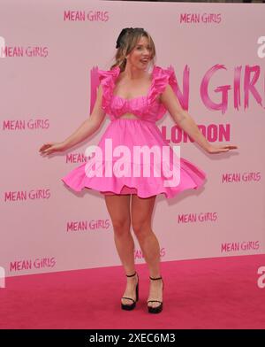 London, Großbritannien. Juni 2024. Candice Brown bei der Pressenacht „Mean Girls the Musical“ im Savoy Theatre, The Strand, am Mittwoch, den 26. Juni 2024 in London, England, Großbritannien. CAP/CAN © CAN/Capital Pictures Credit: Capital Pictures/Alamy Live News Stockfoto