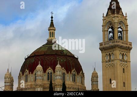 Kirche Saint Manuel und Saint Benedikt in Madrid, Spanien Stockfoto