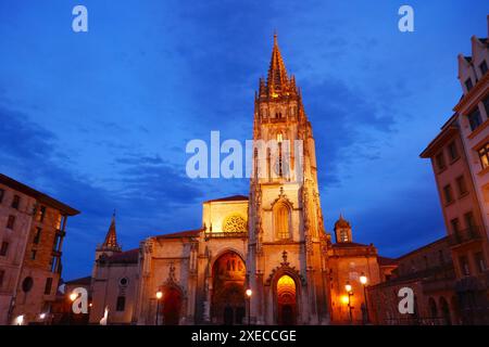 Die Kathedrale von Oviedo in Spanien Stockfoto