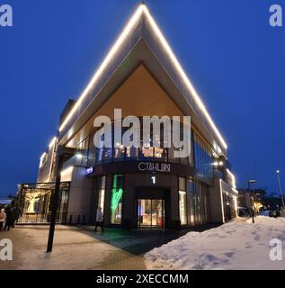 Moskau, Russland - JFEB 14. 2024. Bahnhof - gastronomisches Zentrum, Lebensmittelmarkt in Zelenograd Stockfoto