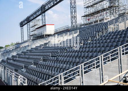 Paris, Frankreich. Juni 2024. Dieses Foto vom 26. Juni 2024 zeigt die Stände des Trocadero in Paris, Frankreich. Quelle: Sun Fei/Xinhua/Alamy Live News Stockfoto