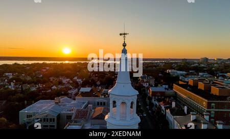 Luftaufnahme der anglikanischen Kirche St. Michaels in Charleston SC Stockfoto