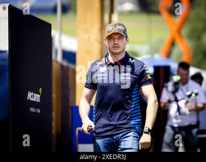 Österreich, 27.06.2024, SPIELBERG - Max Verstappen (Red Bull Racing) kommt im Vorfeld des Großen Preises von Österreich auf der Rennstrecke des Red Bull Ring an. ANP SEM VAN DER WAL Stockfoto