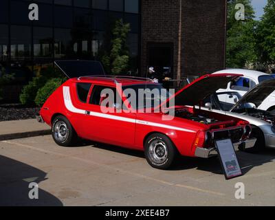 Olathe, Kansas - 8. Juni 2024: Kansas City Automotive Museum Cars & Coffee Event - seltsame und unbekannte Dinge Stockfoto