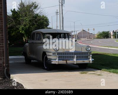 Olathe, Kansas - 8. Juni 2024: Kansas City Automotive Museum Cars & Coffee Event - seltsame und unbekannte Dinge Stockfoto