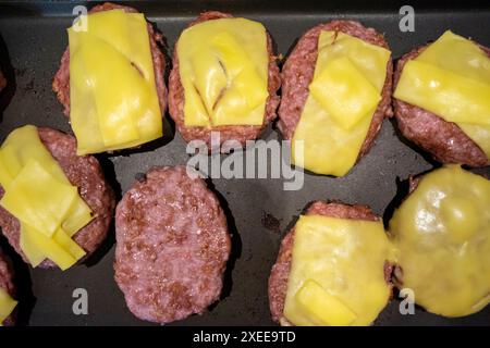 Cheeseburger, gegrillt, Mallorca, Balearen, Spanien Stockfoto