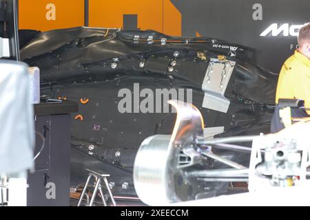 McLaren F1 Team MCL38, mechanischer Detailboden während des Formel 1 Qatar Airways Austrian Grand Prix 2024, 11. Runde der Formel-1-Weltmeisterschaft 2024 vom 28. Bis 30. Juni 2024 auf dem Red Bull Ring in Spielberg, Österreich Stockfoto