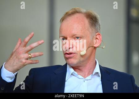 Prof. Clemens Fuest , Einzelbild,angeschnittenes Einzelmotiv,Portraet,Porträt,Porträt. 75.Jahrestag IFO Institut am 27.06.2024 in München. *** Prof. Clemens Fuest, Einzelbild, zugeschnittenes Einzelmotiv, Porträt, Porträt 75-jähriges Jubiläum IFO Institut am 27 06 2024 in München Stockfoto