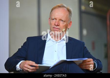 Prof. Clemens Fuest , Einzelbild,angeschnittenes Einzelmotiv,Portraet,Porträt,Porträt. 75.Jahrestag IFO Institut am 27.06.2024 in München. *** Prof. Clemens Fuest, Einzelbild, zugeschnittenes Einzelmotiv, Porträt, Porträt 75-jähriges Jubiläum IFO Institut am 27 06 2024 in München Stockfoto