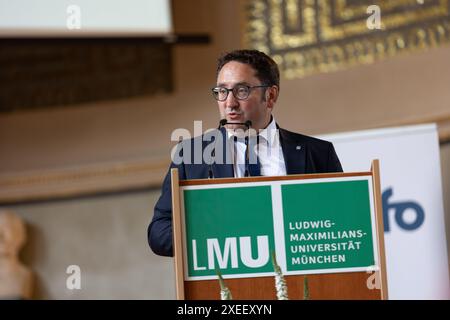 München, Deutschland. Juni 2024. Tobias Gotthardt bei der ifo Jahresversammlung zum 75. Jahrestag der Gründung des ifo Instituts am 27. Juni 2024 an der Universität München. (Foto: Alexander Pohl/SIPA USA) Credit: SIPA USA/Alamy Live News Stockfoto