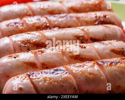 Gegrilltes Hühnchen würstchen Nahaufnahme Stockfoto