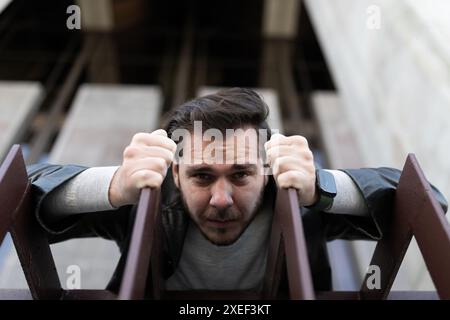 Depressiver Mann mittleren Alters Stockfoto