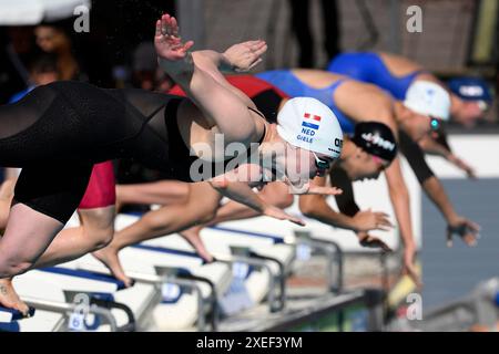 Tessa Giele aus den Niederlanden nimmt an den 100 m langen Butterfly Women Heats während des 60. Settecolli Schwimmens im stadio del Nuoto in Rom (Italien) am 22. Juni 2024 Teil. Stockfoto