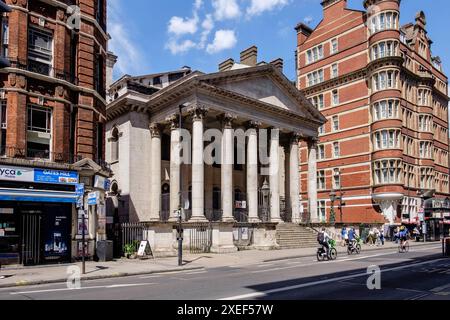 St George’s Church, Bloomsbury, London, Großbritannien Stockfoto