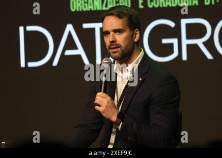 Sao Paulo, Sao Paulo, Brasilien. Juni 2024. Sao Paulo (SP), 27/2024 Ã¢â‚¬' FORUM/GAFFFF/FESTIVAL Ã¢â‚¬' Roberto Rodrigues, ehemaliger Minister des Ministeriums für Landwirtschaft, Viehzucht und Versorgung (Mapa), und Eduardo leite, Gouverneur des Staates Rio Grande do Sul, debattieren über das Panel A Strength of Agro in den brasilianischen Staaten beim Global Agribusiness Forum (GAF), dies ist das wichtigste globale Agrarforum, das am 27. und 28. Juni 2024 in Sao Paulo im Allianz Parque Stadium stattfindet. Im Jahr 2024, zusätzlich zur Stärkung der Bedeutung der LANDWIRTSCHAFT in Brasilien und Internierung Stockfoto