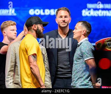 LONDON, VEREINIGTES KÖNIGREICH. Juni 2024. Anthony Cacace (links) und Josh Warrington (rechts) treten am Mittwoch, 26. Juni 2024, in LONDON auf der Queensberry, Matchroom and Riyadh Season Press Conference in der OVO Arena, Wembley, gegenüber. ENGLAND. Quelle: Taka G Wu/Alamy Live News Stockfoto