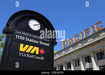 Pacific Central Station, Station Street, False Creek, Vancouver, Burrard Inlet, Straße von Georgien, British Columbia, Kanada, Nordamerika Stockfoto