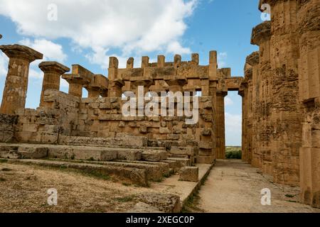 Griechische Tempelruinen in Selinunt auf Sizilien Stockfoto