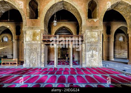 Dikka und Mihrab der Ibn Tulun Moschee in Kairo Stockfoto