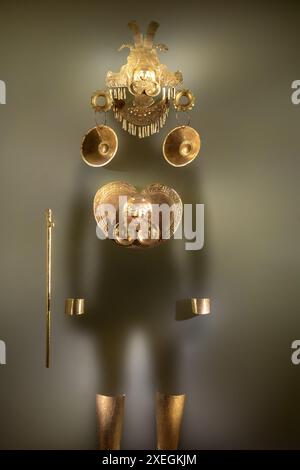 Präkolumbisches Goldartefakt im Museo del Oro. Berühmtes Goldmuseum, Bogota, Kolumbien. Stockfoto