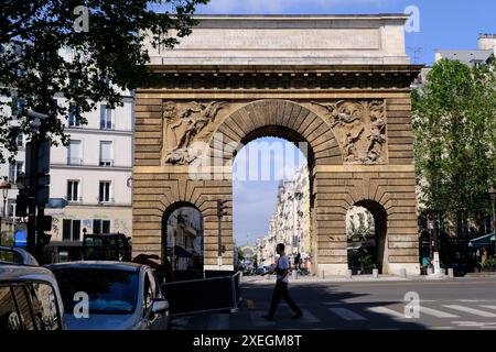 Historische Porte Saint-Martin (St. Martin Gate) am 10. Arrondissement.Paris.France Stockfoto