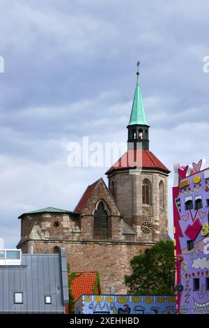 Magni-Kirche und Happy Rizzi-Haus in Braunschweig Stockfoto