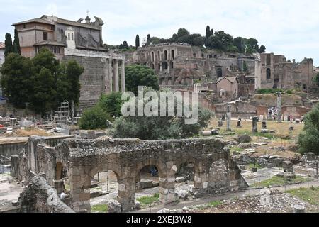 Eurore, Italien, Rome fontana di trevi und kolosseum Stockfoto