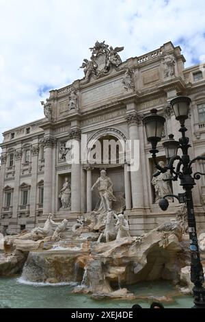 Eurore, Italien, Rome fontana di trevi und kolosseum Stockfoto