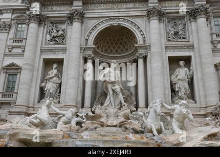 Eurore, Italien, Rome fontana di trevi und kolosseum Stockfoto