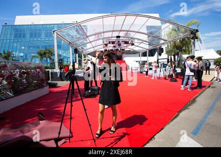 Atmosphäre rund um den Palast während der 74. Ausgabe der Filmfestspiele von Cannes Stockfoto