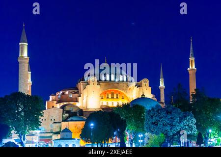 Hagia Sophia bei Sonnenuntergang in Istanbul Stockfoto