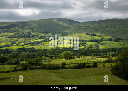 Blick auf Mam Tor vom Vale of Edale im Peak District Nationalpark, Derbyshire, England Stockfoto