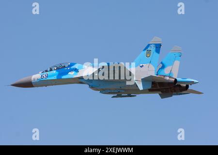 Ukrainische Luftwaffe Sukhoi SU-27 Militärjäger in der Luft Stockfoto