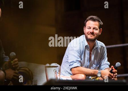 News - Alessandro Cattelan - Passaggi Festival 2024 Alessandro Cattelan während Alessandro Cattelan - Passaggi Festival 2024, News in Fano PU, Italien, 27. Juni 2024 Fano PU Piazza XX Settembre Italien Copyright: XEmmanuelexOlivix/xLiveMediax LPN 1421232 Stockfoto