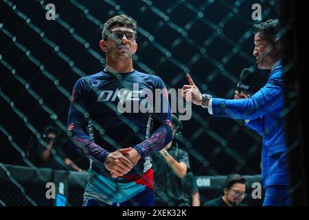 Bangkok, Thailand. Juni 2024. Mikey Musumeci aus den Vereinigten Staaten während des ONE 167 Spiels in der IMPACT Arena, dem Exhibition and Convention Center. (Foto: Amphol Thongmueangluang/SOPA Images/SIPA USA) Credit: SIPA USA/Alamy Live News Stockfoto