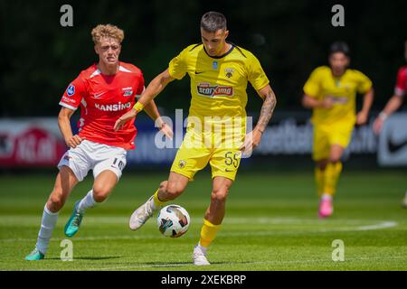 WIJDEWORMER, NIEDERLANDE - 28. JUNI: Während des Freundschaftsspiels zwischen AZ und AEK Athene am AFAS Trainingskomplex am 28. Juni 2024 in Wijdewormer, Niederlande. (Foto: Jan Mulder/Orange Pictures) Stockfoto