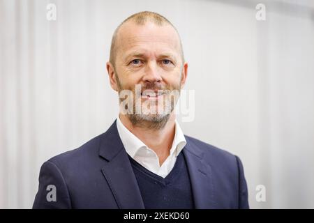 03. Juni 2024, Bayern, Nürnberg: Fußball: Bundesliga 2, 1. FC Nürnberg. Niels Rossow, Chief Strategy and Marketing Officer. Foto: Daniel Karmann/dpa - WICHTIGER HINWEIS: Gemäß den Vorschriften der DFL Deutschen Fußball-Liga und des DFB Deutschen Fußball-Bundes ist es verboten, im Stadion und/oder des Spiels aufgenommene Fotografien in Form von sequenziellen Bildern und/oder videoähnlichen Fotoserien zu verwenden oder zu nutzen. Stockfoto