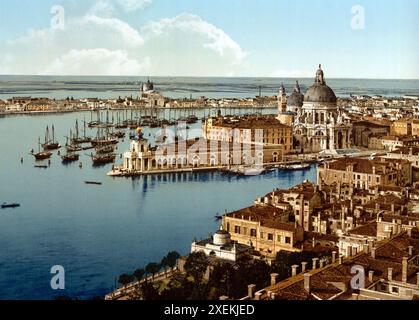 Blick vom Campanile, Venedig, Italien, Historisch, digital restaurierte Reproduktion von einer Vorlage aus dem 19. Jahrhundert, Datum nicht angegeben Stockfoto