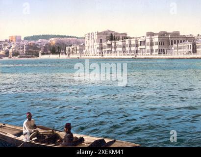 Dolmabahcoc Palace, Konstantinopel, Türkei, historisch, digital restaurierte Reproduktion von einer Vorlage aus dem 19. Jahrhundert, Datum nicht angegeben Stockfoto